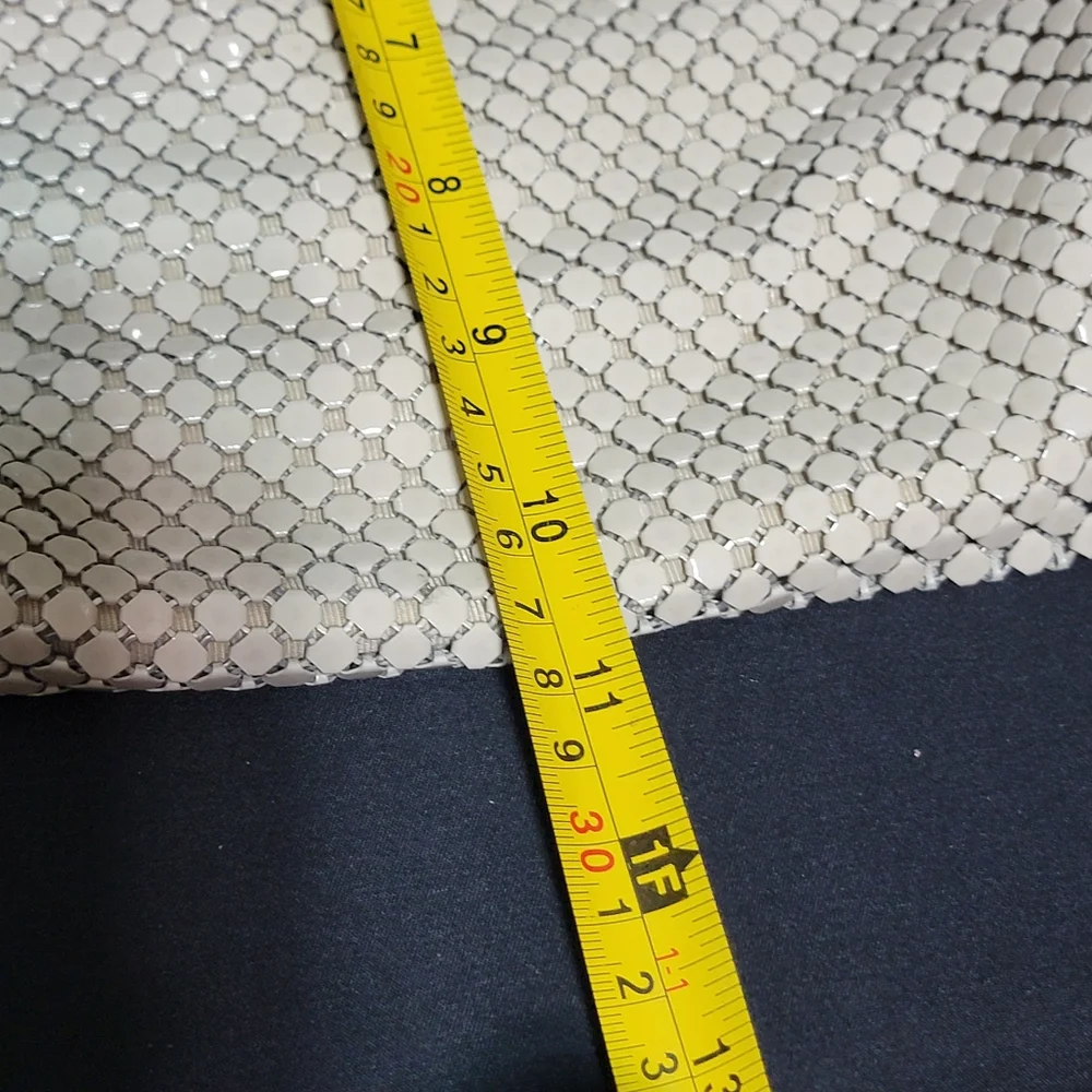 VINTAGE Whiting & Davis Cream Metal Mesh w/ Leather Trim Shoulder Bag P193‎